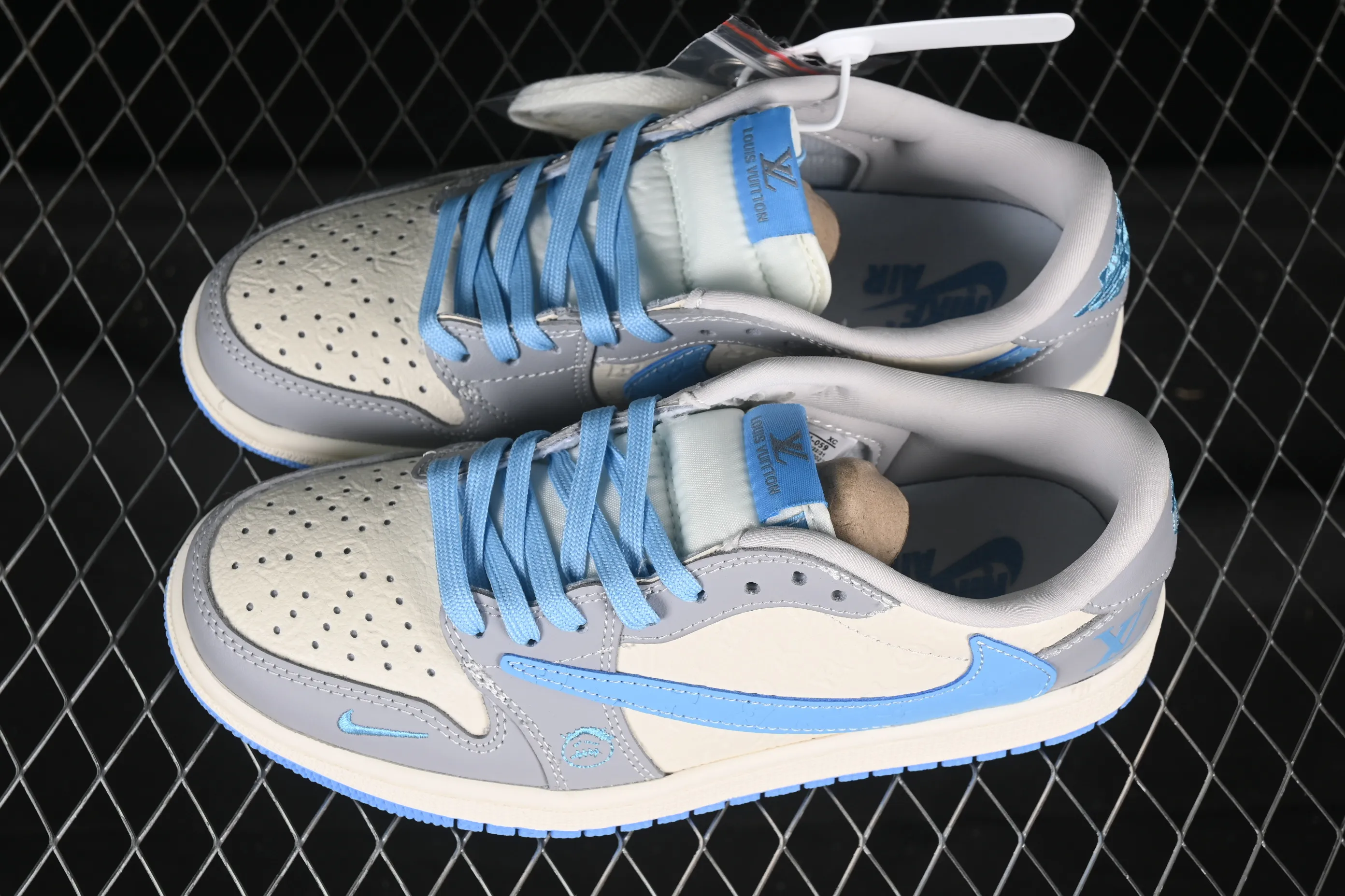 All categories Air Jordan Jordan series basketball shoes Air Jordan 1 Low High-end customized low-top sneakers Travis Scott x Fragment Design x Air Jordan 1 Low OG SP AJ1 LV joint gray and blue hook low-top cultural casual sneakers XS2024-059